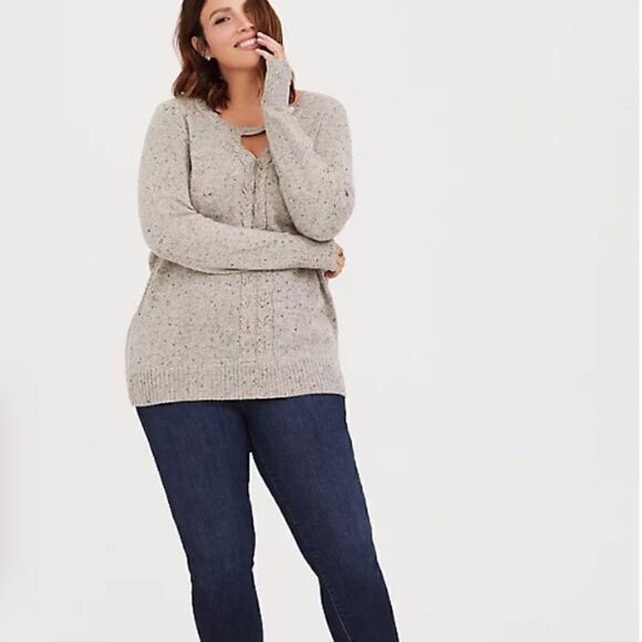 : : TORRID taupe marled keyhole cable knit sweater with thumb holes : : - Picture 4 of 11